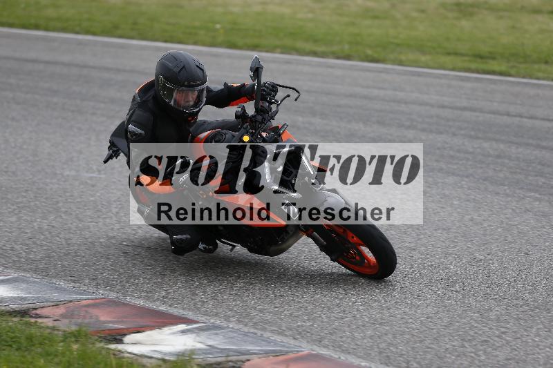 /Archiv-2025/10 23.04.2025 Cornu Master School ADR/rot-rouge/20